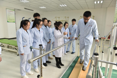 贵州中医药职业学校的学生要求和教学